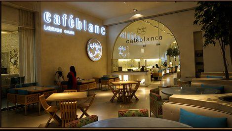 Café Blanc storefront and interior